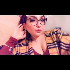 Meet your Posher, Darla